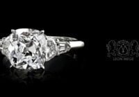 Leon Megé  five-stone ring with True Antique™ cushion diamond and Balle Evassee side stones r6508