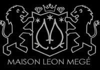 Leon Megé precision-forged Asscher-cut ring with a frame of diamond baguettes r8630