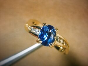 Is it cheaper to buy jewelry in Thailand?