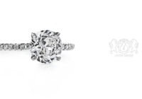 Leon Megé chic 401™ platinum cathedral solitaire with a round diamond on a pave-set shank r6459