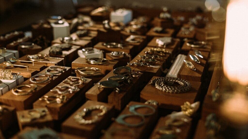 What Does Artisan Made Jewelry Mean?